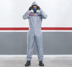 TUTA  NYLON VERNICIATURA
